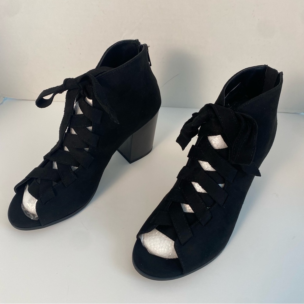 Soda Slip On Shoes Women's Sz 9 Black Suede Sandal Lace Up Open Toe Block Heel